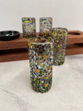 Cargar imagen en el visor de la galería, Tequilero de Parota con Ramequin y Caballitos de Vidrio Soplado