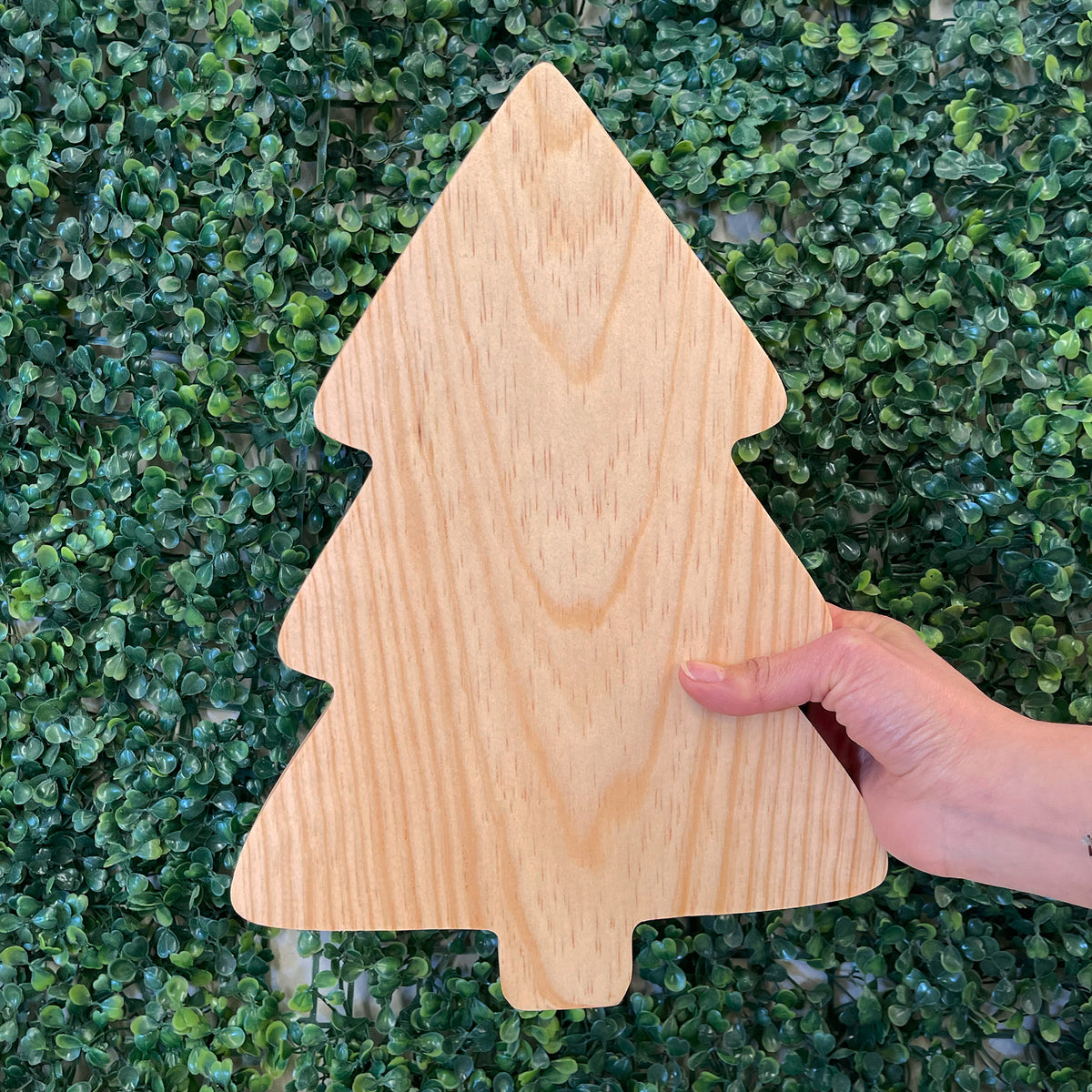 Tabla de Quesos o Charcutería en Forma de Pino (Madera de Pino)