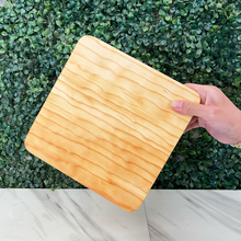 Load image in gallery viewer, Molcajete Tradicional de Piedra Volcánica