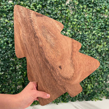 Load image in gallery viewer, Tabla de Picar, Quesos o Charcutería en Forma de Pino