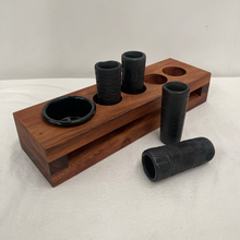 Cargar imagen en el visor de la galería, Tequilero de Parota con Ramequin y Caballitos de Barro Negro