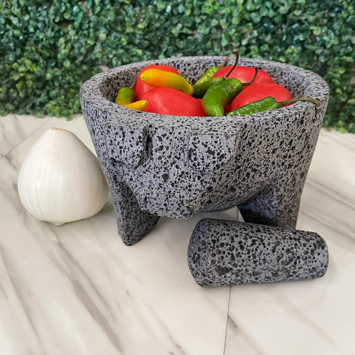 Molcajete de Piedra Volcánica de Cochinito