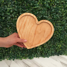 Load image in gallery viewer, Tabla de Corazón de Pino Premium Estufado Y Curado 20x18cm