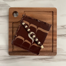 Load image in gallery viewer, Tabla Cuadrada de Picar, Quesos o Charcutería