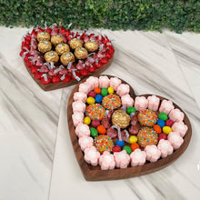 Load image in gallery viewer, Tabla de Picar, Quesos o Charcutería en Forma de Corazón