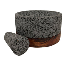 Cargar imagen en el visor de la galería, Remate - Molcajete de Piedra Volcánica con Base (Grande) - Calli 8"