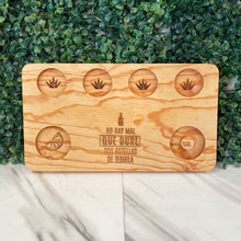 Cargar imagen en el visor de la galería, Tabla Tequilera Mezcalera para Shots (Rectangular) - Madera de Pino Estufada