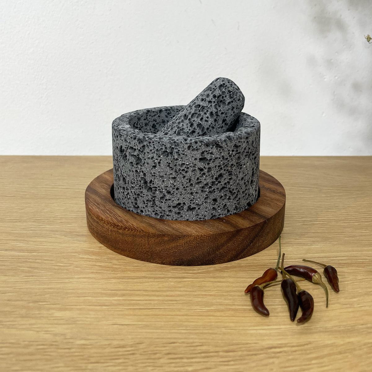 Mortero Piedra Volcánica para Especias Con Base - Calli 4" (10cms)