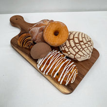 Load image in gallery viewer, Tabla con Mango