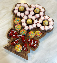 Load image in gallery viewer, Ramo de Margaritas de Madera de Parota para Decoración o Presentar Alimentos