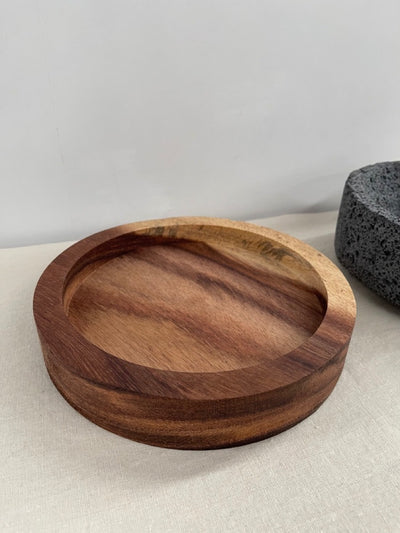 Molcajete de Piedra Volcánica con Base (Chico) - Calli 6"