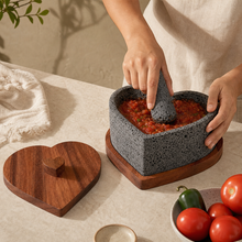 Cargar imagen en el visor de la galería, Molcajete en Forma de Corazón de Piedra Volcanica
