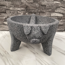 Load image in gallery viewer, Molcajete de Piedra Volcánica de Cochinito (8 Litros)
