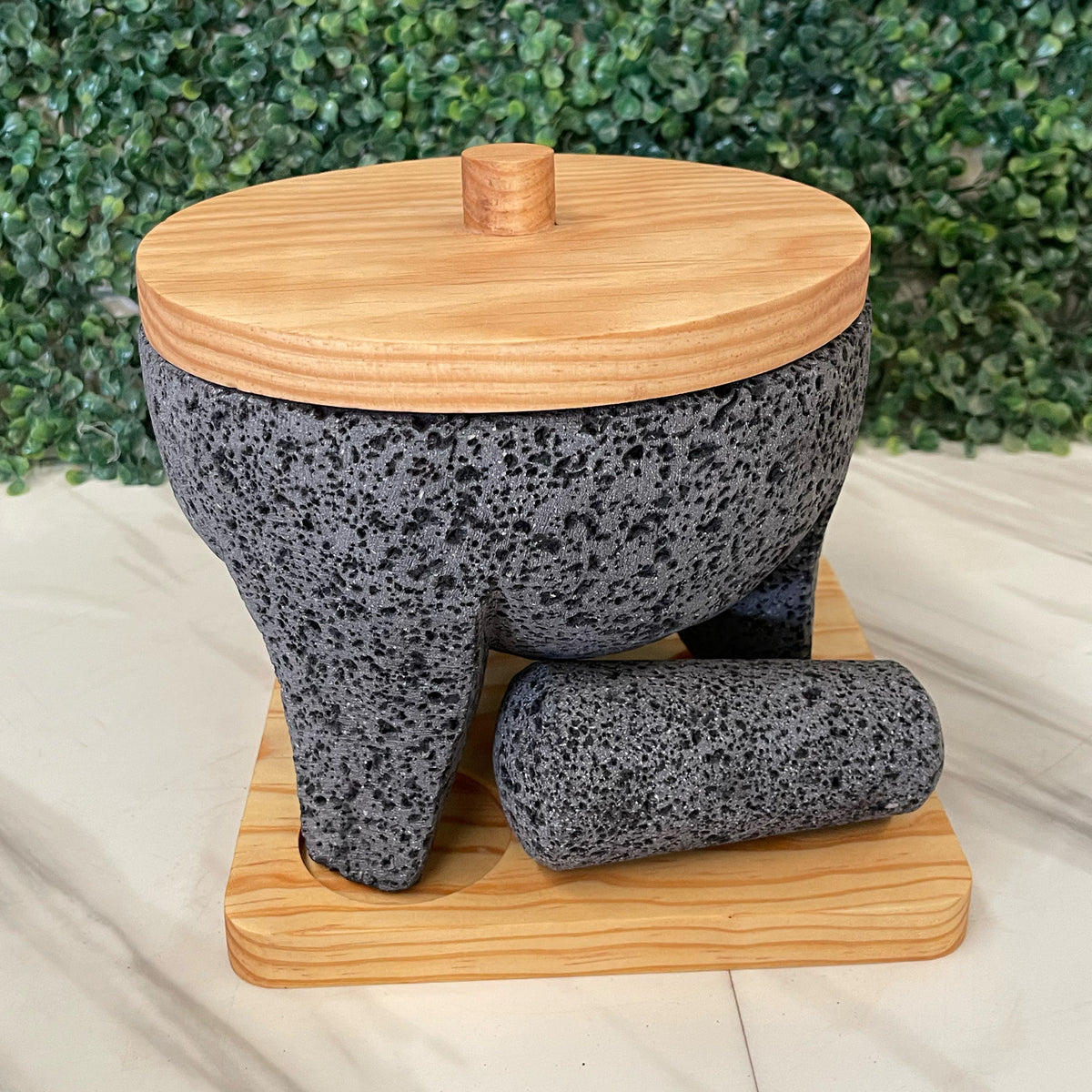 Molcajete Tradicional de Piedra Volcánica