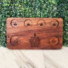 Cargar imagen en el visor de la galería, Tabla Tequilera Mezcalera para Shots (Rectangular) - Madera de Parota Estufada
