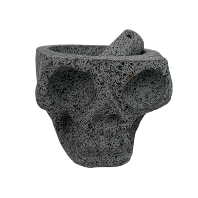 Molcajete en Forma de Cráneo de Piedra Volcánica Modelo 2
