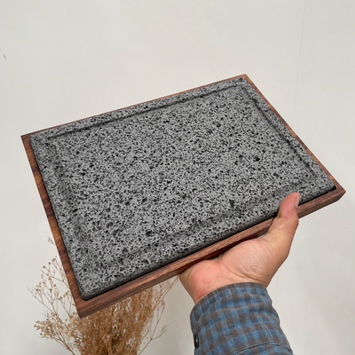 Plato de Piedra Volcánica con Base - Caxit