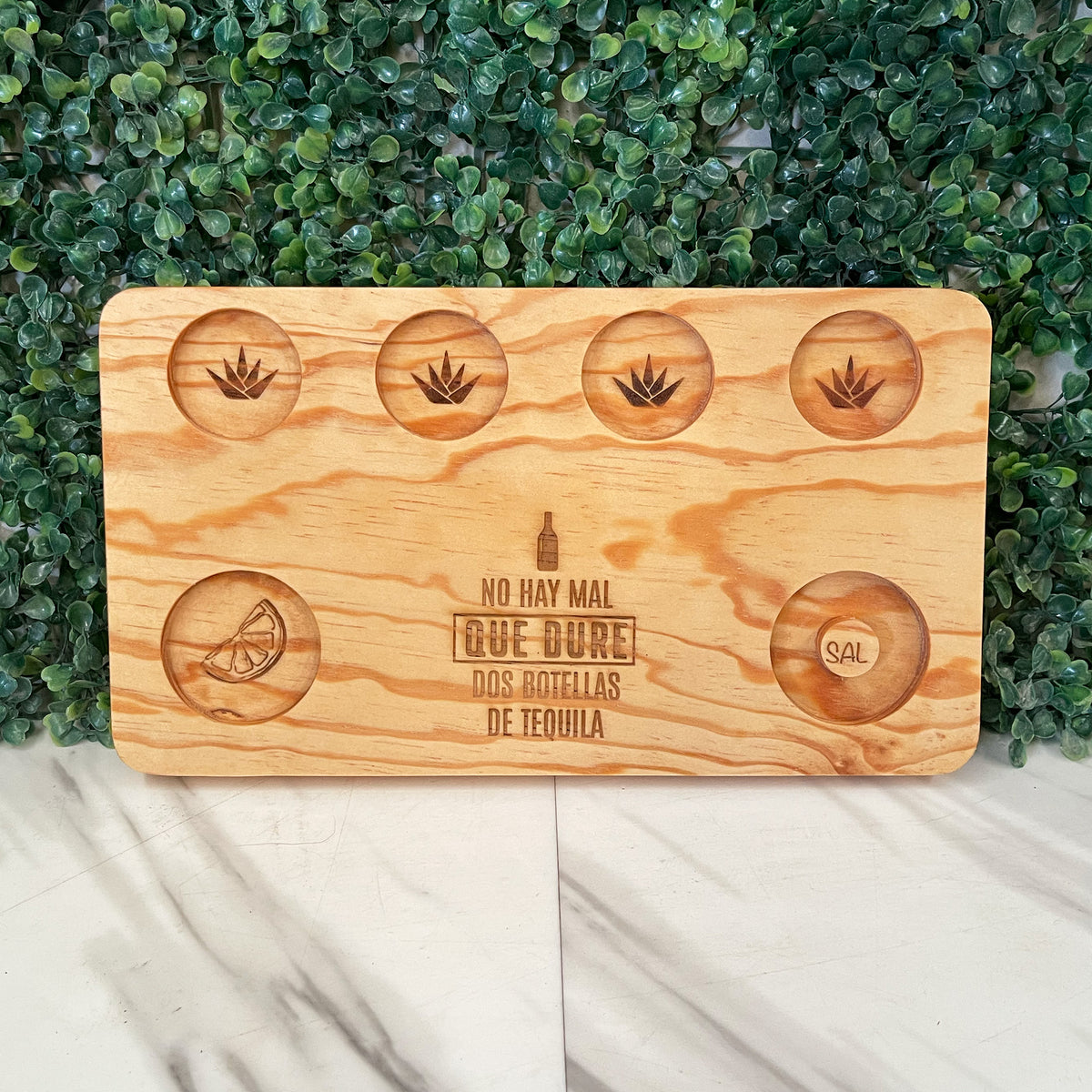 Tabla Tequilera Mezcalera para Shots (Rectangular) - Madera de Pino Estufada