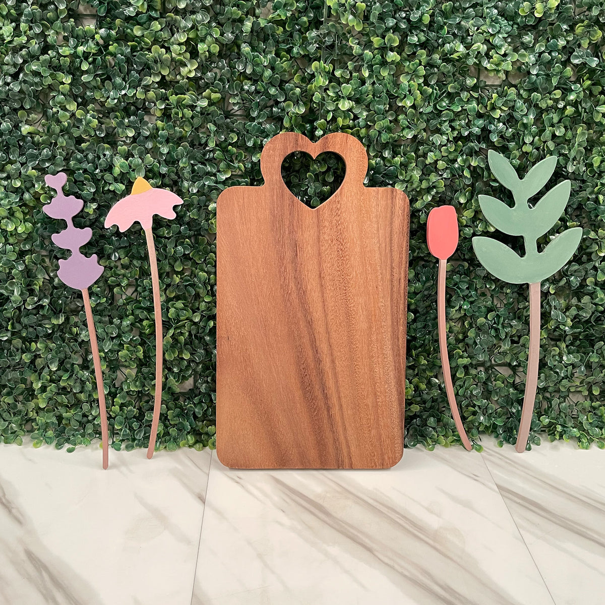 Tabla de Picar, Charcutería con Agarradera de Corazón