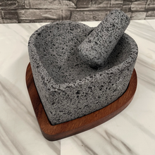 Cargar imagen en el visor de la galería, Molcajete en Forma de Corazón de Piedra Volcanica
