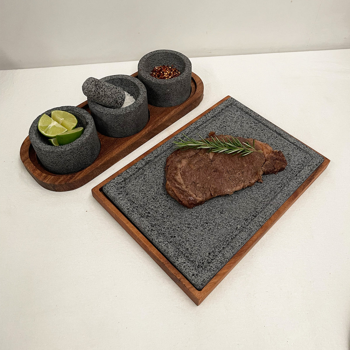Plato de Piedra Volcánica con Base - Caxit
