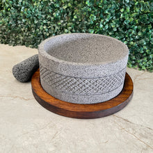 Cargar imagen en el visor de la galería, Molcajete Detalle de Rombos
