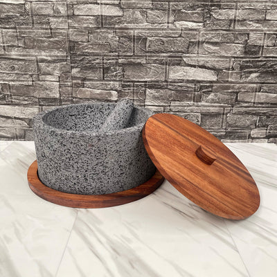 Molcajete Calli de Piedra Volcánica con Base Y Tapa De Madera de Parota (8 Litros)