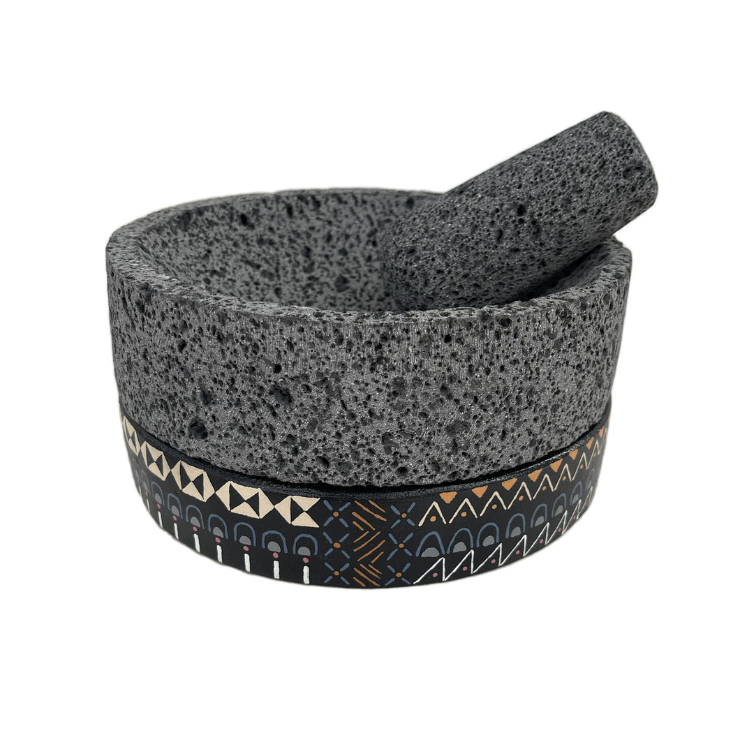 Molcajete de Piedra Volcánica con Base Pintada a Mano (Grande) - Calli 8