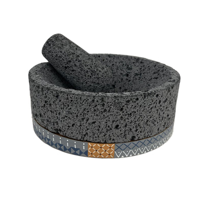 Molcajete de Piedra Volcánica con Base Pintada a Mano - Calli 8" (Modelo D)