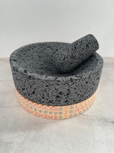 Molcajete de Piedra Volcánica con Base Pintada a Mano (Grande) - Calli 8" (Modelo B)
